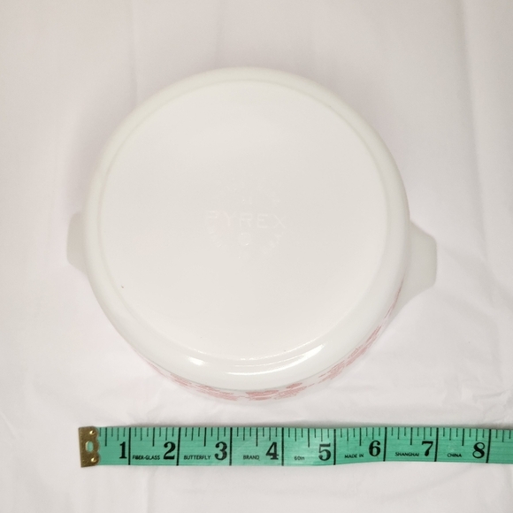 Vintage Pyrex Pink Gooseberry Casserole Dish - Picture 7 of 8